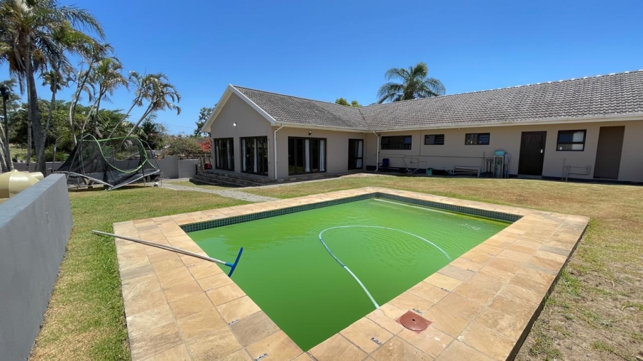 3 Bedroom Property for Sale in Beacon Bay North Eastern Cape